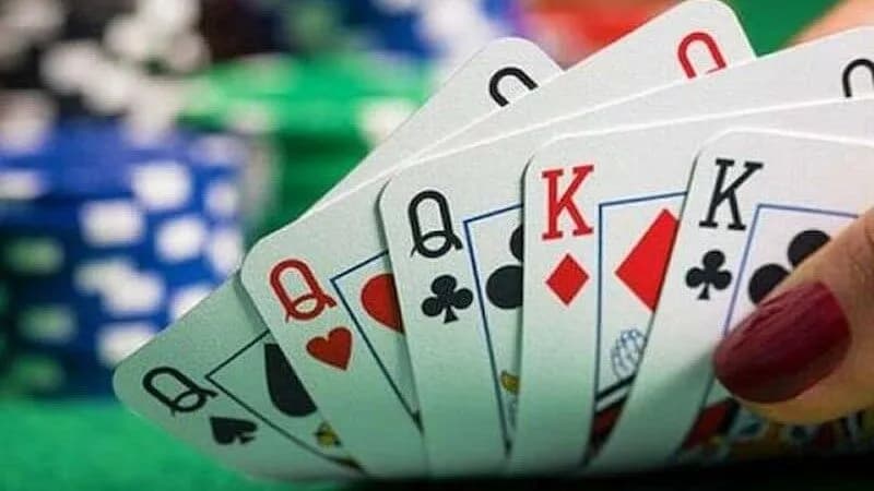 Sai lầm cần tránh khi chơi phỏm